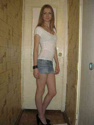 Lilou escorte girl Dourges